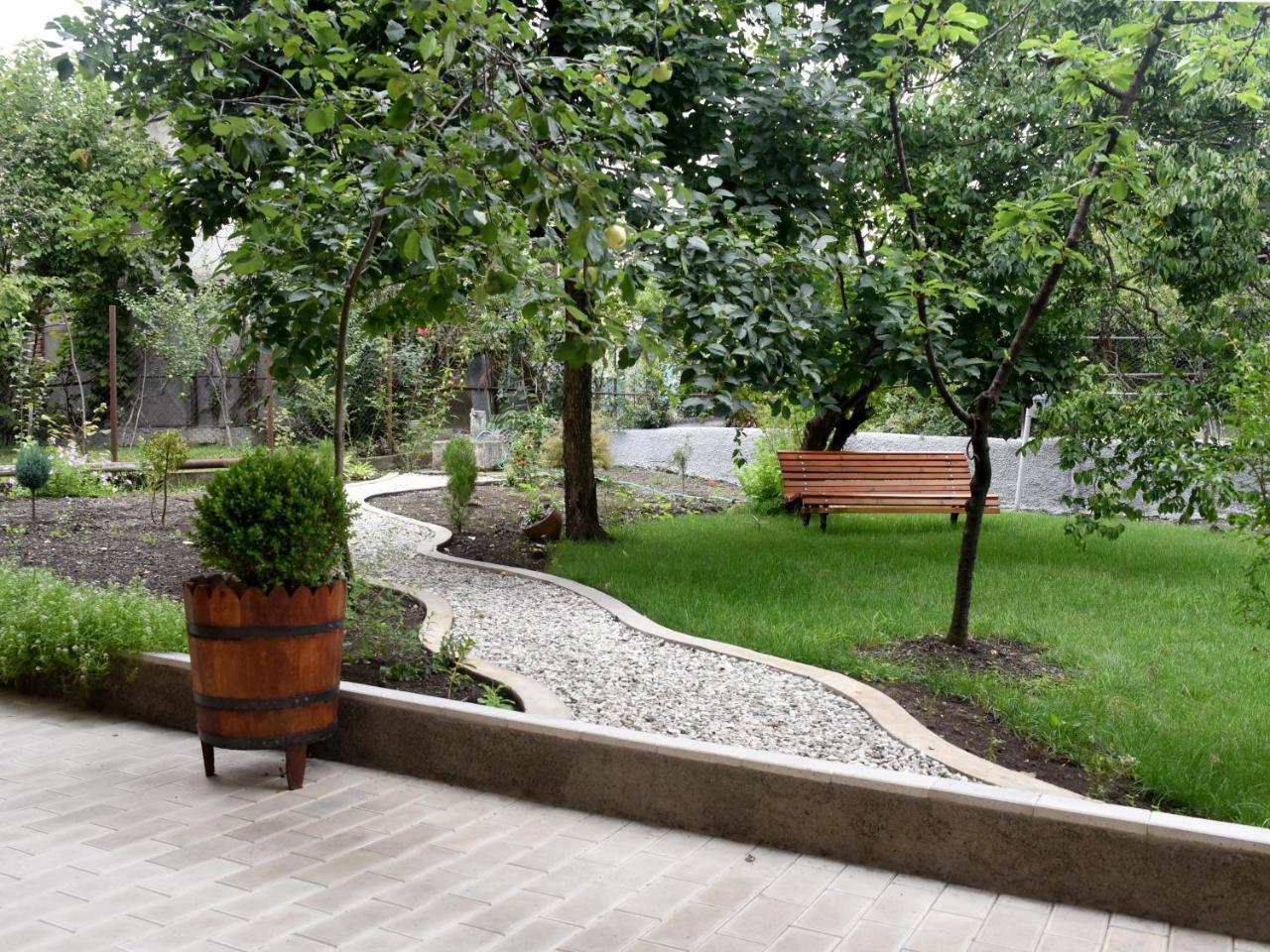 Guest House Kartuli Suli Telavi Ngoại thất bức ảnh